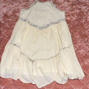 Beautiful halter dress!